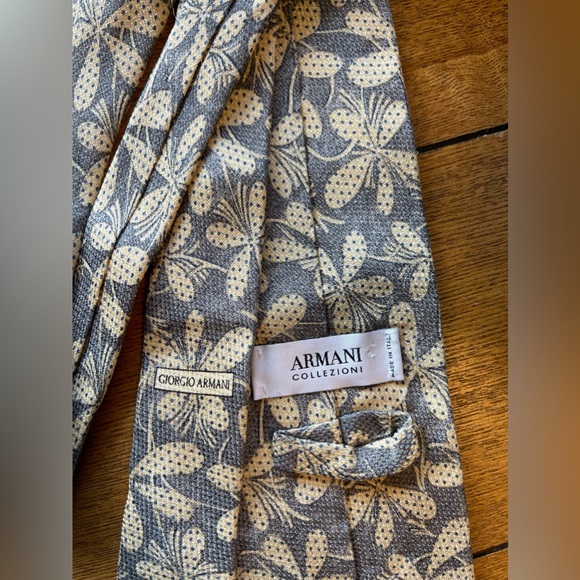 ARMANI Vintage Tie (Giorgio Armani, 100% Silk,Made in Italy)-Excellent Condition - Picture 6 of 6